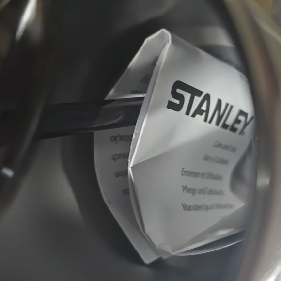 STANLEY HALLOWEEN 20 OZ STAINLESS STEEL H2.0 FLOWSTATE QUENCHER HYNOTIC GREEN - Picture 6 of 6